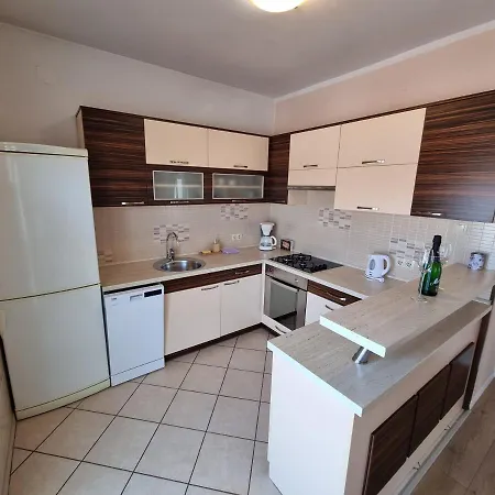 Anamarija 2 With Balcony Appartement *