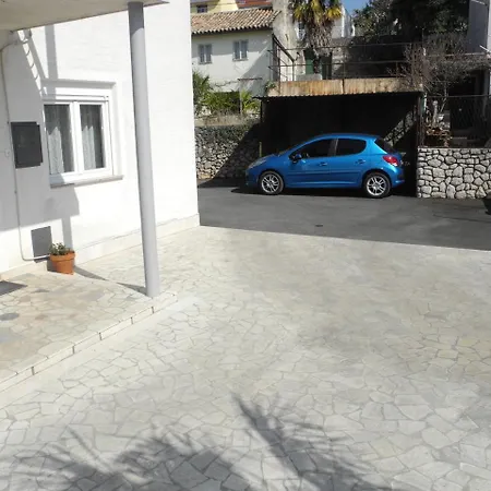 Anamarija 2 With Balcony