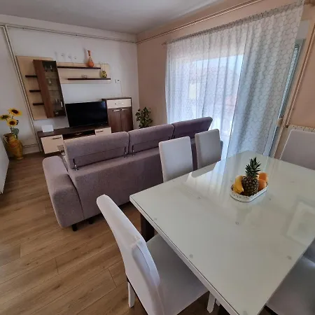 Apartment Anamarija 2 With Balcony *